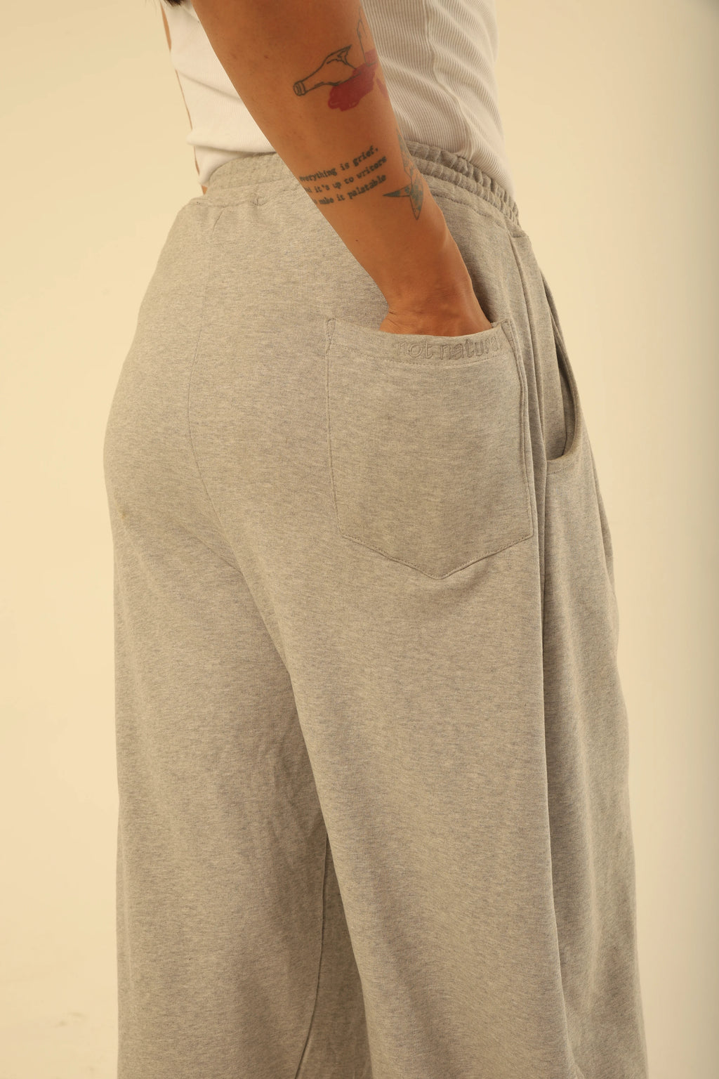 Pleated Baggy Joggers